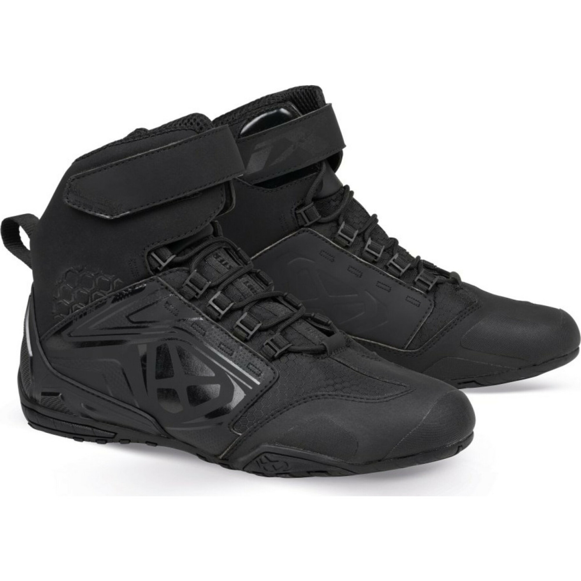 Baskets Ixon Killer Waterproof Noir - 39